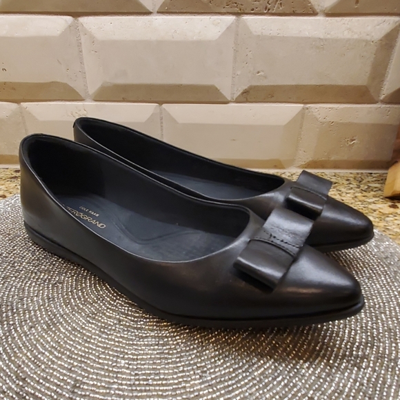 SOLD!!! COLE HAAN Zero Grand Bow Flats - Size 6.5 - Picture 1 of 7